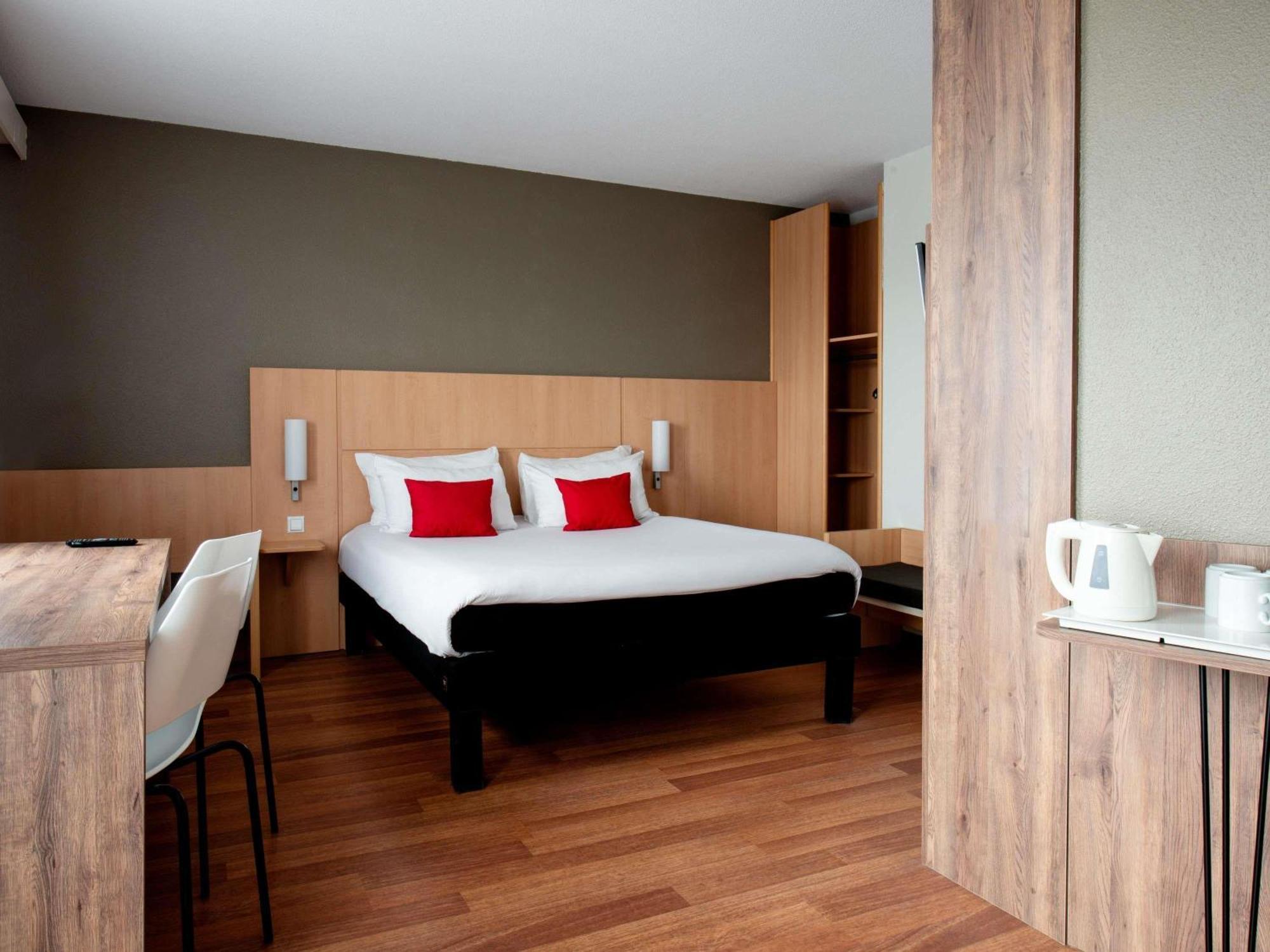 Junior Suite One Double Bed Balcony,1666026767:JPEG
