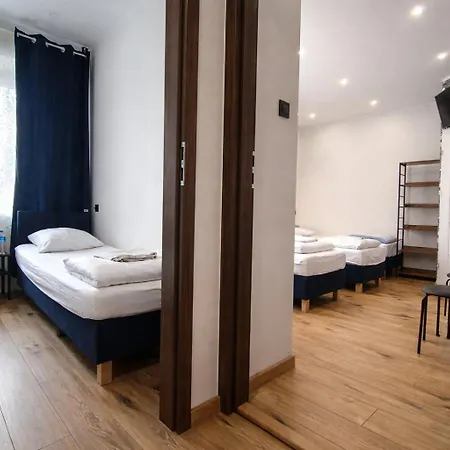 Hostel Helvetia - Private Rooms in City Center-2